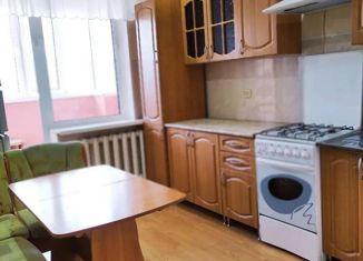 Сдаю 1-ком. квартиру, 40 м2, Минеральные Воды, улица Новоселов, 6