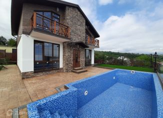 Продаю дом, 180 м2, село Весёлое, улица Мира