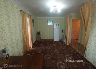 Продам двухкомнатную квартиру, 43.6 м2, поселок Углегорский, переулок Матросова, 8