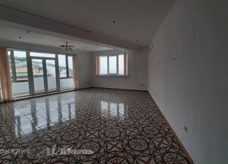 Продается 2-комнатная квартира, 85.5 м2, поселок городского типа Отрадное, Отрадная улица, 28