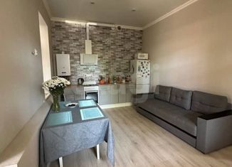 Продаю 1-комнатную квартиру, 42 м2, Таганрог, Украинский переулок, 28А