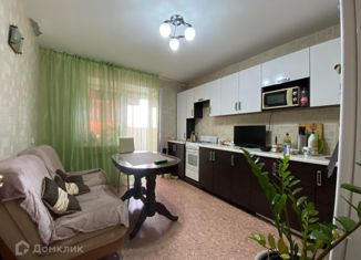 Продается 2-комнатная квартира, 57 м2, Зеленодольск, проспект Строителей, 19