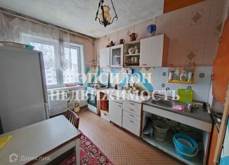 Продам 3-комнатную квартиру, 60.5 м2, Курская область, проспект Энтузиастов, 1