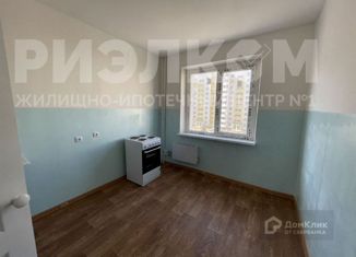 Продажа 3-комнатной квартиры, 76 м2, Балаково, Строительная улица, 39