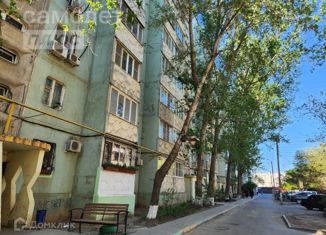 Продаю 1-комнатную квартиру, 44.6 м2, Астрахань, улица Куликова, 73