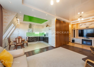 Продается 3-комнатная квартира, 98 м2, Екатеринбург, Верх-Исетский район, Малогородская улица, 4