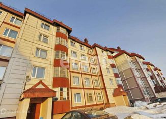 Продается трехкомнатная квартира, 81 м2, Нижневартовск, Заозёрный проезд, 14А