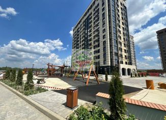 Трехкомнатная квартира на продажу, 77 м2, Армавир