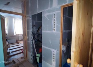 Продаю 2-комнатную квартиру, 52 м2, Щербинка, улица Барышевская Роща, 2