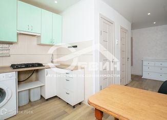 Аренда 3-ком. квартиры, 60 м2, Калининград, улица Грига, 11