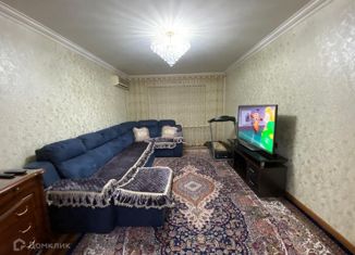 Продается 3-комнатная квартира, 69 м2, Грозный, улица У.А. Садаева, 24, 4-й микрорайон