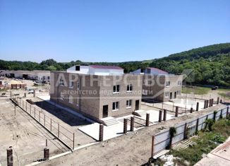 Продаю таунхаус, 83 м2, поселок городского типа Ильский, Южная улица