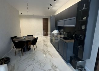 Продается 4-комнатная квартира, 110 м2, Кемерово, Московский проспект, 14