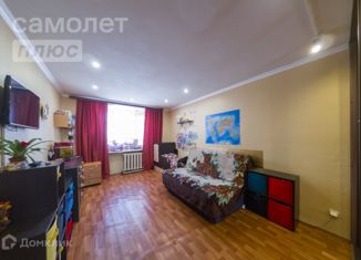 Продам однокомнатную квартиру, 30 м2, Екатеринбург, улица Верещагина, 14, метро Чкаловская