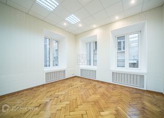 Продается трехкомнатная квартира, 110.2 м2, Москва, Страстной бульвар, 4с4, Страстной бульвар