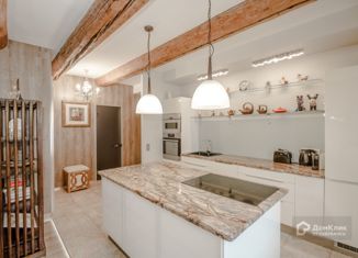 Продаю 1-ком. квартиру, 66.3 м2, Санкт-Петербург, Невский проспект, 40-42, Невский проспект