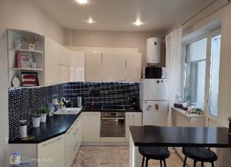 Продаю 3-ком. квартиру, 70 м2, село Подстёпки, Воздвиженская улица, 10