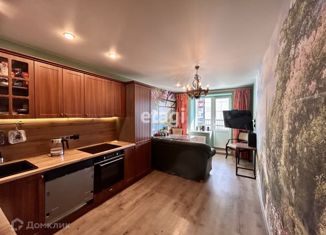 Продам 1-комнатную квартиру, 46 м2, Гатчина, улица Красных Военлётов, 7а