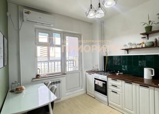 Продам 1-ком. квартиру, 40 м2, Якутск, улица Чкалова, 11