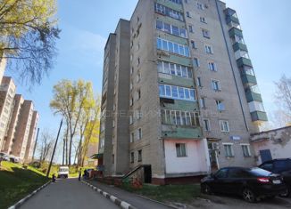 Продается 3-комнатная квартира, 63 м2, Кировская область, улица Физкультурников, 2