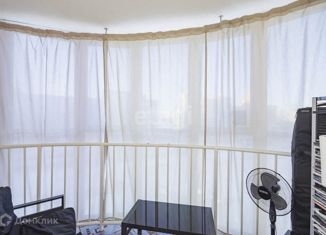 Продается 3-ком. квартира, 77.3 м2, Екатеринбург, улица Барвинка, 45, улица Барвинка