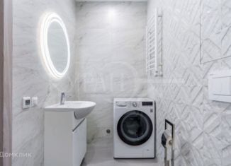 Продаю 2-ком. квартиру, 47 м2, Ростов-на-Дону, проспект 40-летия Победы, 63/17с4, ЖК Сокол Град