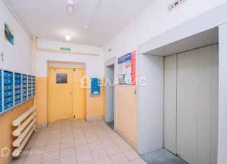 Продажа трехкомнатной квартиры, 90 м2, Новосибирск, улица Менделеева, 11, улица Менделеева