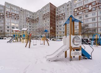 3-комнатная квартира на продажу, 20 м2, Набережные Челны, улица Шамиля Усманова, 37