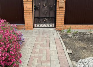 Продаю дом, 250 м2, посёлок Новосадовый, улица Строителей