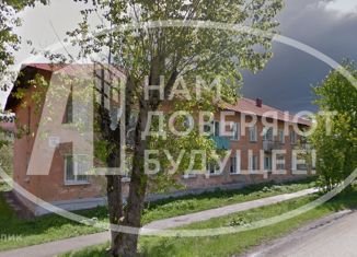 Продам 1-ком. квартиру, 31 м2, Лысьва, улица Куйбышева, 10