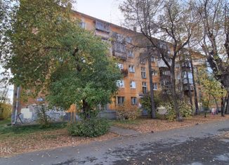 Трехкомнатная квартира на продажу, 56 м2, Свердловская область, улица Машиностроителей, 31