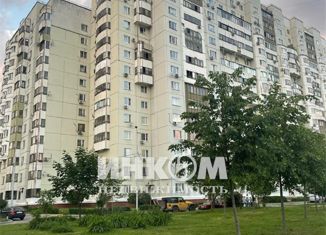 Продам 2-ком. квартиру, 59 м2, Москва, улица Введенского, 23к2, метро Беляево