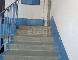 Продается 2-комнатная квартира, 52.7 м2, Далматово, улица Чапаева, 10