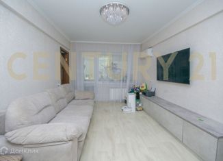 Продам 4-ком. квартиру, 59 м2, Ульяновск, Октябрьская улица, 55