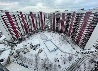 Продажа 3-ком. квартиры, 72.7 м2, Москва, метро Новопеределкино, Боровское шоссе, 45