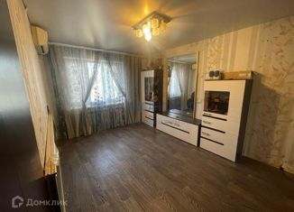 Продаю 1-комнатную квартиру, 34 м2, Волгоград, Советский район, улица Голубятникова, 9