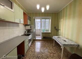 Сдается в аренду четырехкомнатная квартира, 86 м2, Ноябрьск, Холмогорская улица, 43