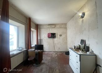 Продажа двухкомнатной квартиры, 50 м2, Симферополь, улица Гоголя, 23, Железнодорожный район
