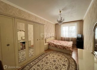Трехкомнатная квартира на продажу, 79.3 м2, Карачаево-Черкесия, улица Космонавтов, 34