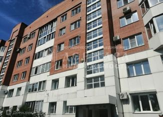 Продаю трехкомнатную квартиру, 86 м2, Междуреченск, улица Гончаренко, 2