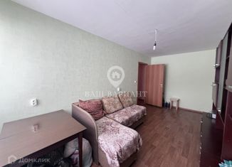 Продается 2-комнатная квартира, 44 м2, деревня Назарово, Школьная улица, 14