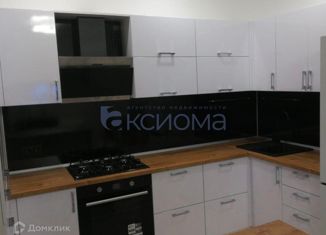 Продам 2-ком. квартиру, 67 м2, Ставрополь, улица Тухачевского, 27, микрорайон Перспективный