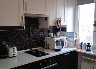 Продам 2-ком. квартиру, 45 м2, Москва, улица Дмитрия Ульянова, 9/11к1, метро Академическая