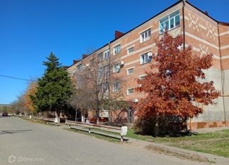 Продажа трехкомнатной квартиры, 61 м2, Апшеронск, Пролетарская улица, 196