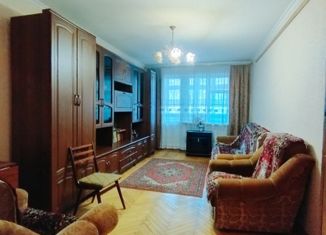 Сдается в аренду 2-комнатная квартира, 44 м2, Нальчик, улица Ашурова, 28, район Молодёжный