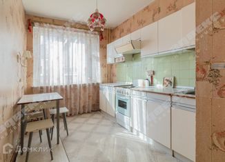 Продается 2-ком. квартира, 57.1 м2, Санкт-Петербург, Ленская улица, 17к2, метро Ладожская