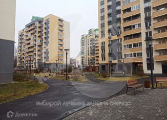 Продаю 2-комнатную квартиру, 56 м2, Тюмень, улица Вице-адмирала Воронцова, 1, ЖК Первая линия. Гавань