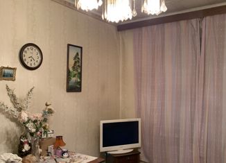 Продаю 2-ком. квартиру, 54 м2, Пермь, улица Карпинского, 88, Индустриальный район