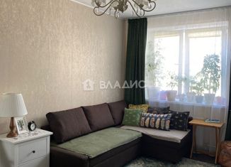 Продаю 1-комнатную квартиру, 36.5 м2, посёлок Мурино, Петровский бульвар, 2к2