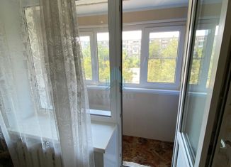 Продажа 1-ком. квартиры, 32 м2, Астрахань, проспект Бумажников, 10